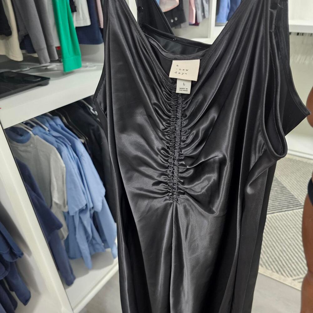 A new day black satin dress - Picture 4 of 4